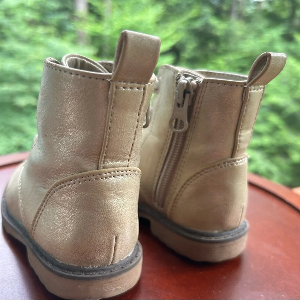 Gold Combat Boots | Toddler Girl Size 5 | Cat & Jack ✨